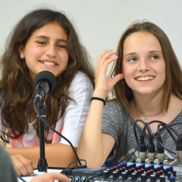 Campamento de Comunicación con Lluçià Ferrer y Laura Fa